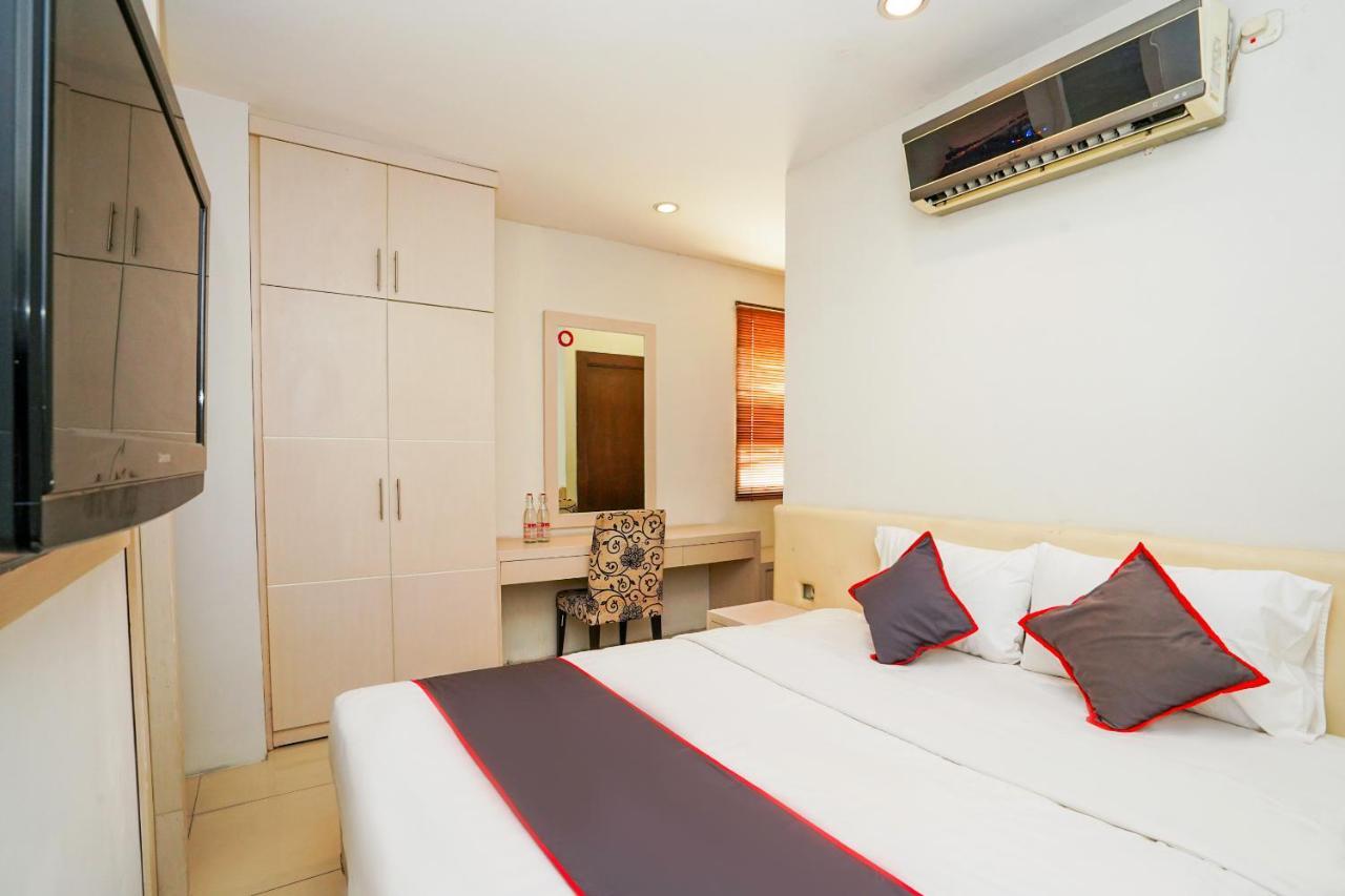 Collection O 29 Twin Tower Hotel Surabaya Luaran gambar