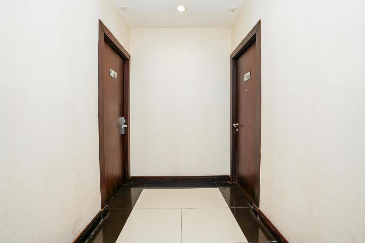 Collection O 29 Twin Tower Hotel Surabaya Luaran gambar