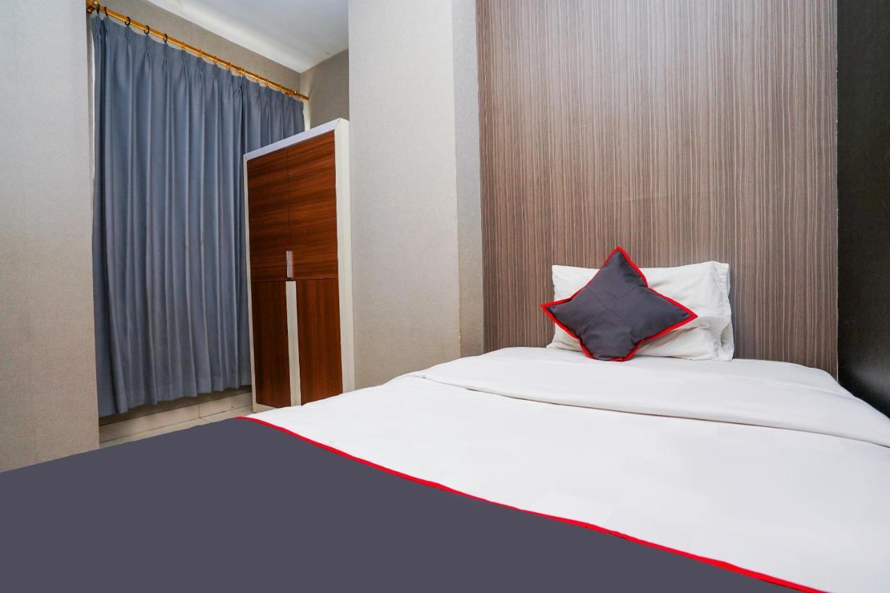 Collection O 29 Twin Tower Hotel Surabaya Luaran gambar